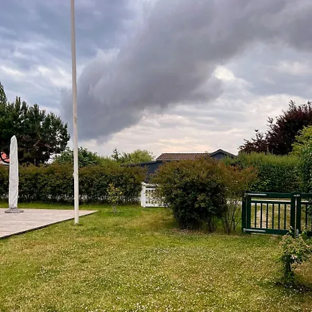 Authentic 150 M From North Feriehus *