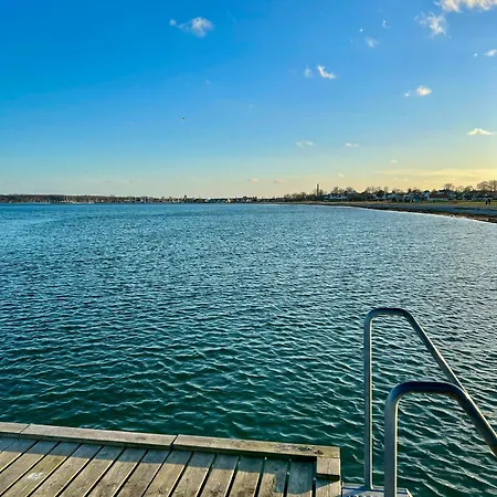 Authentic 150 M From North Holiday home Kerteminde